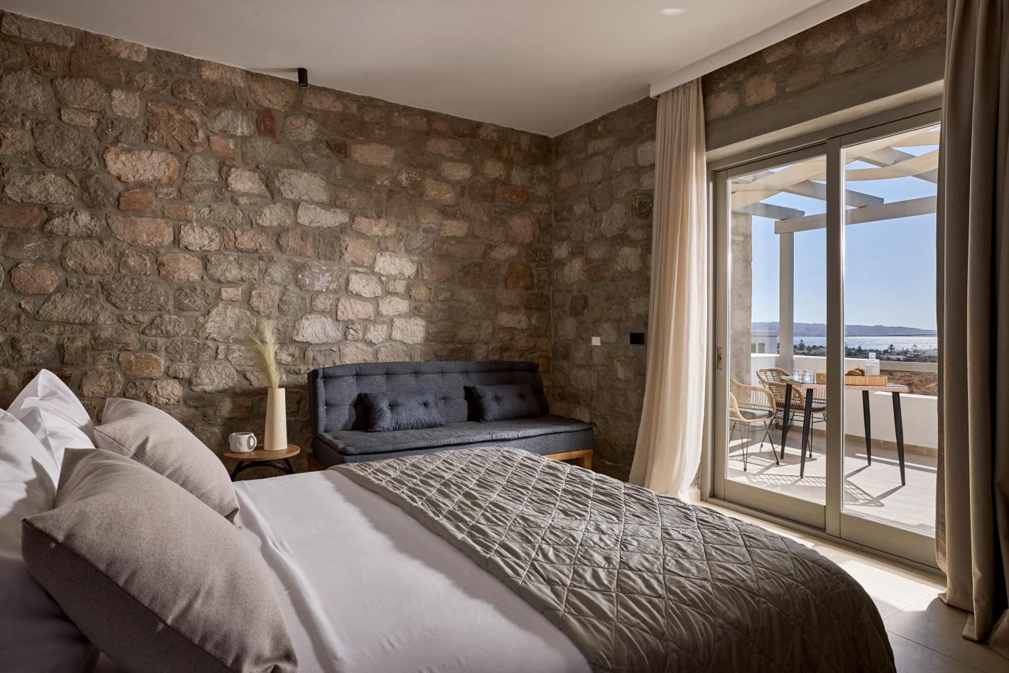 Kedros Milos Suites Adamantas  Quarto foto