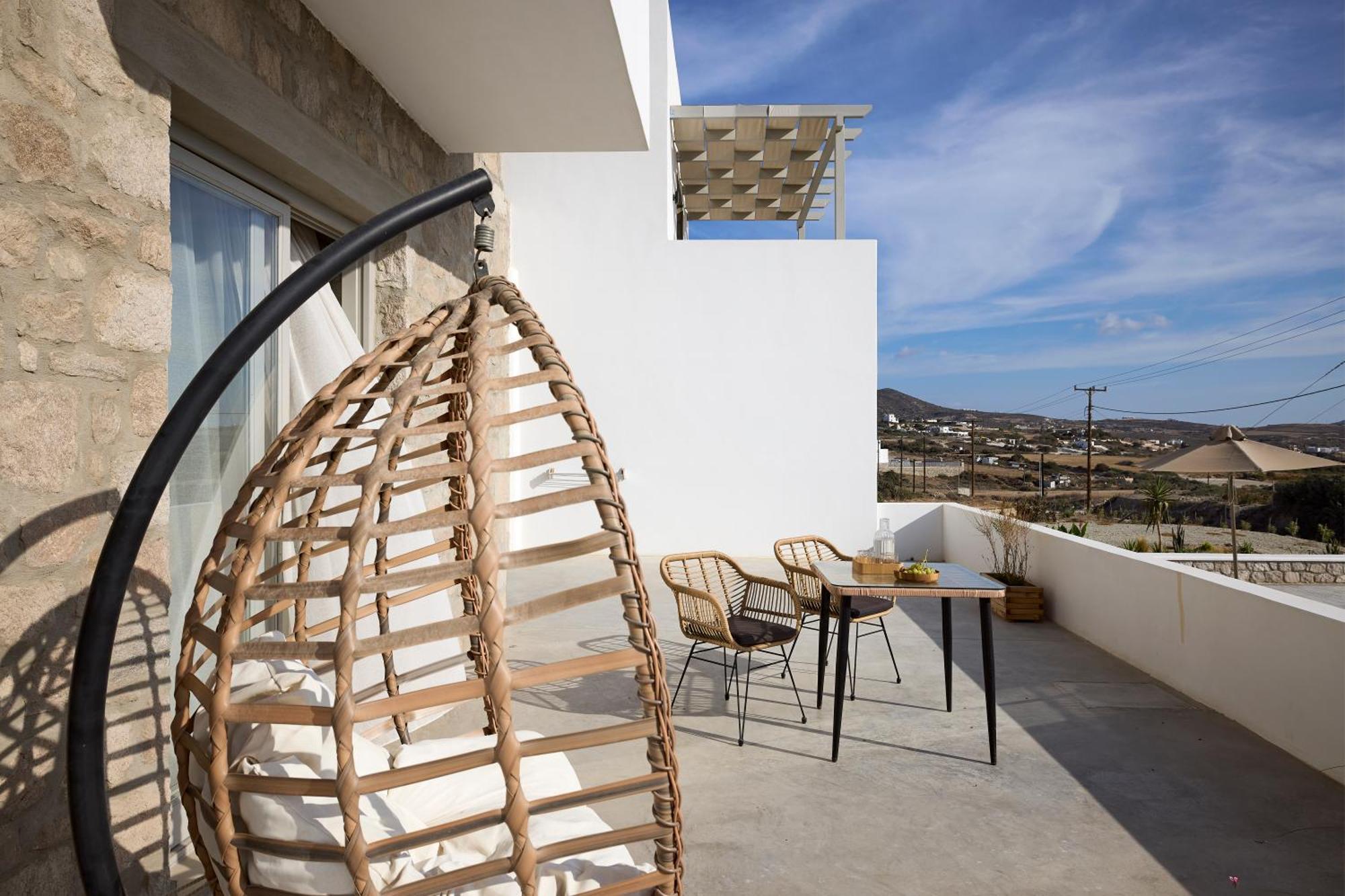 Kedros Milos Suites Adamantas  Quarto foto